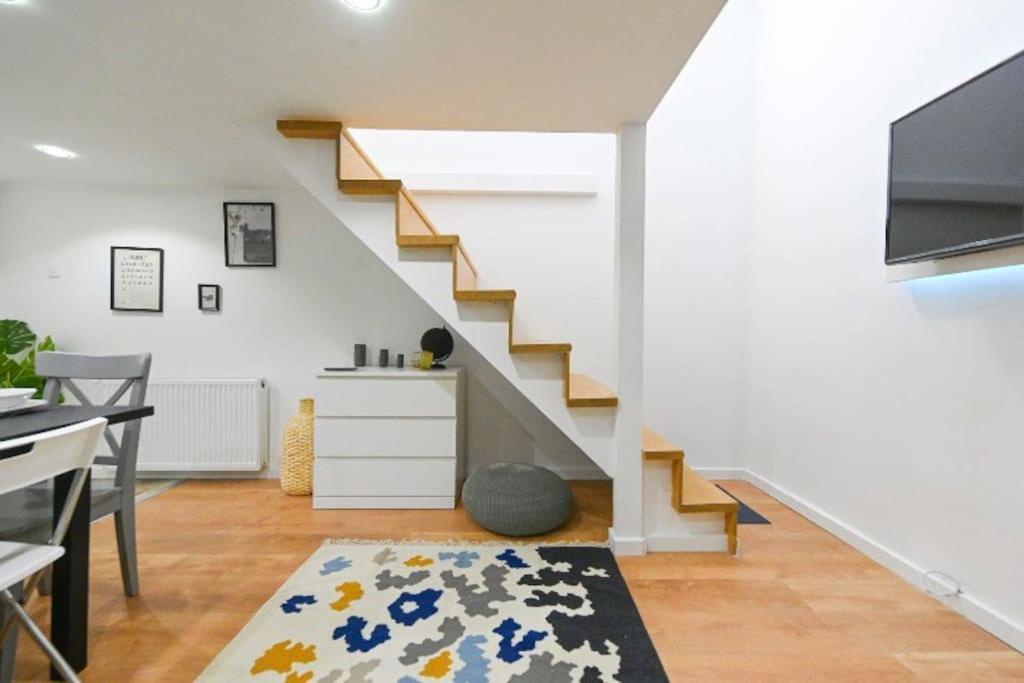 2 Bedroom Flat In Damjanich Str., Hirsch Budapešť Exteriér fotografie